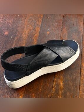 Vince Black Leather Platform Slingback Sandal - Size 7 1/2